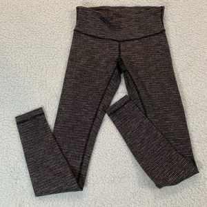 Lululemon Black and Grey Leggings Size 4 EUC